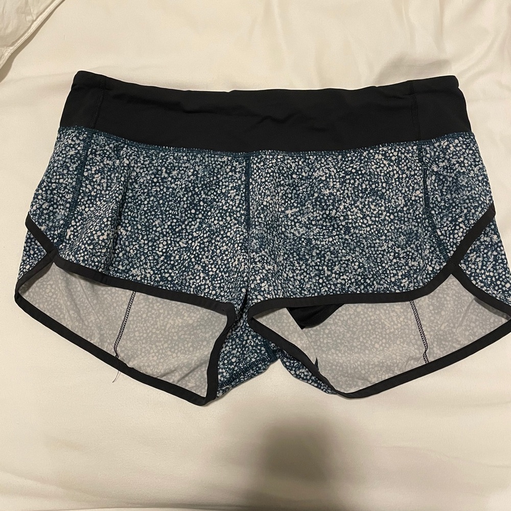 Lulu lemon speed up short 2.5 in